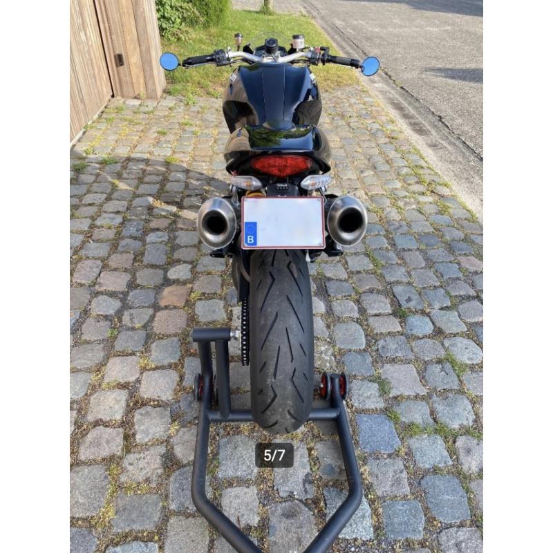 Ducati Monster 1100