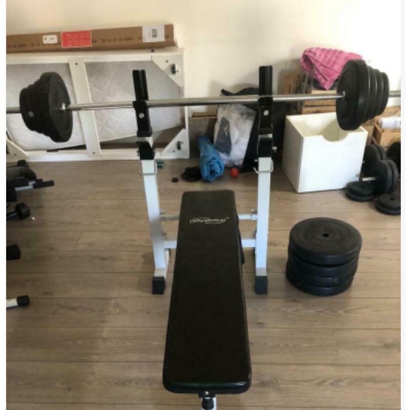 fitnessmaterialen gewichten stang dumbells GRATIS (GEBRUIKT) (HALTERBANK)