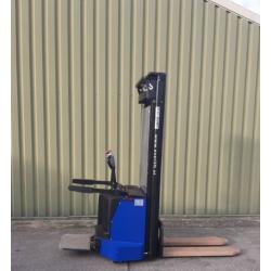 elektrische stapelaar 3300mm 1600kg nieuw