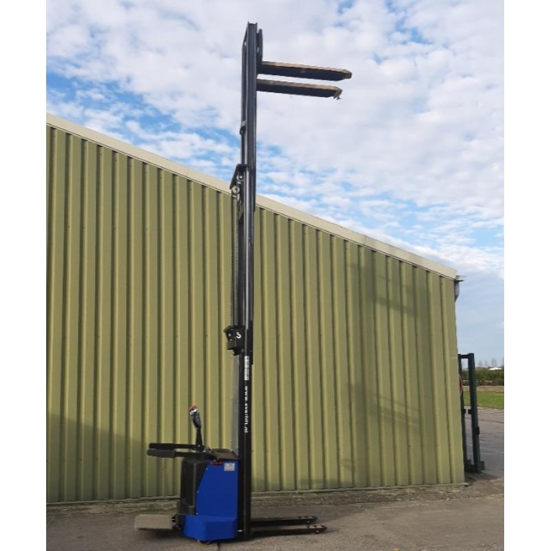 elektrische stapelaar 3300mm 1600kg nieuw
