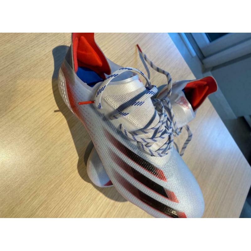 Nieuwe voetbalschoenen adidas