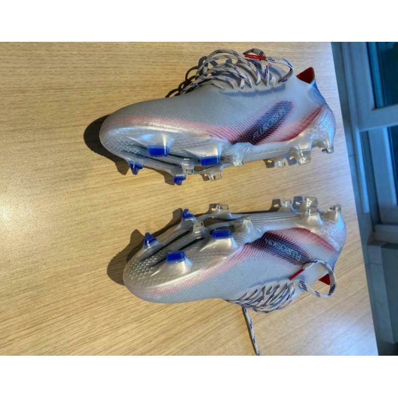 Nieuwe voetbalschoenen adidas