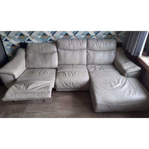 Salon Chateau da'x 400€