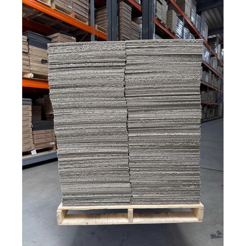Mooie decoratieve mix van beige Interface Tapijttegels