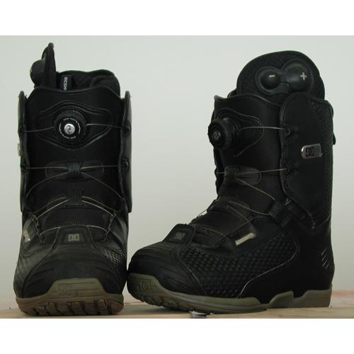 Snowboard Boots DCSHOE zéér comfortabel,stevig en snel los.
