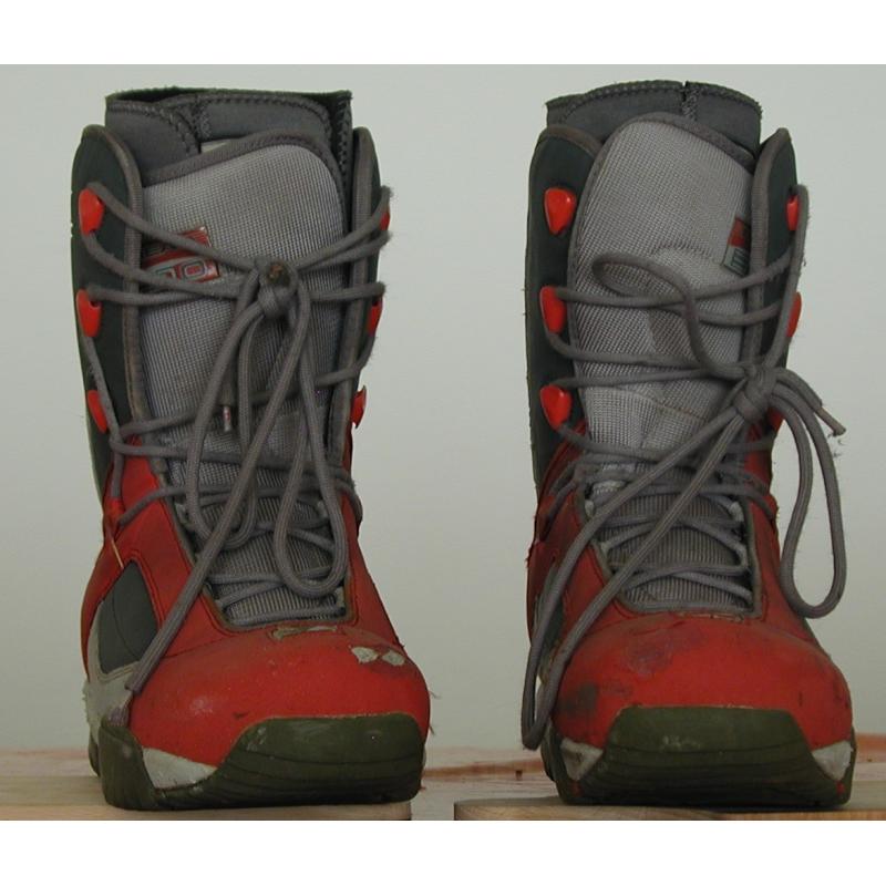 Snowboard boots véél gebruikt.