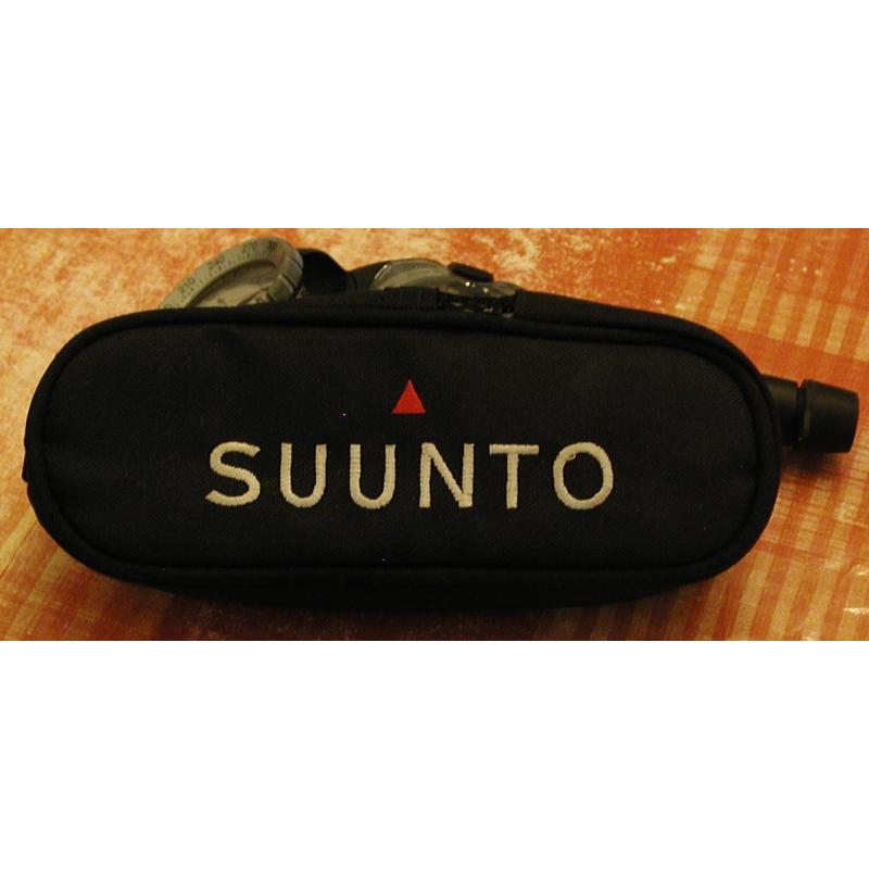 Suunto duikcomputer cobra met opberg tasje.