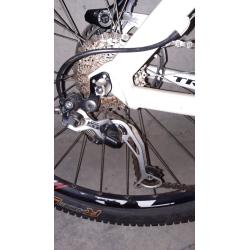 MOUNTENBIKE TREK 8500