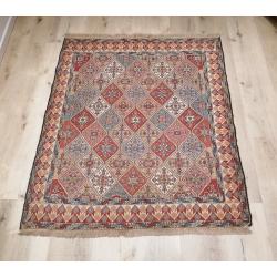 Kelim carpet