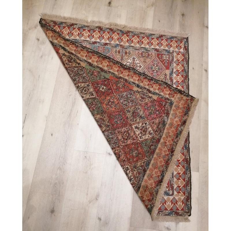 Kelim carpet
