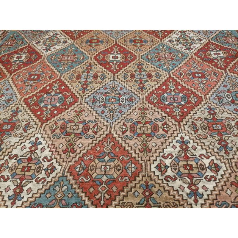 Kelim carpet