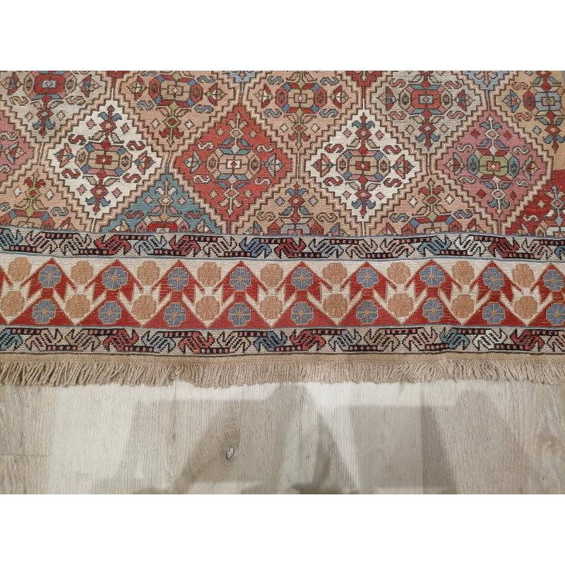 Kelim carpet