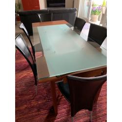 Eettafel met glazen blad