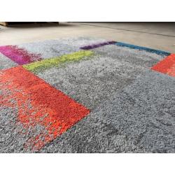 Leuke frisse Urban Retreat kleuren tapijttegelmix *Interface