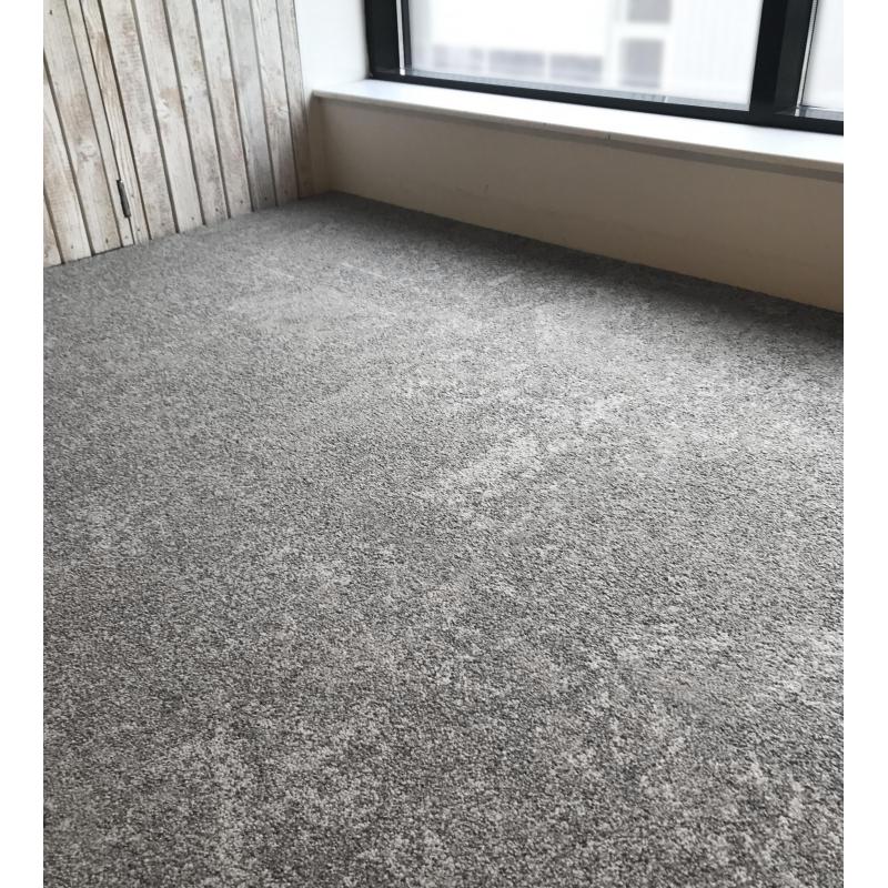 Grootste Outlet van Heuga & Interface Tapijttegels GOEDKOOP!
