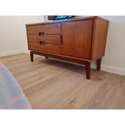VINTAGE KASTJE MET 3 LADES & DEUR MET PLANK