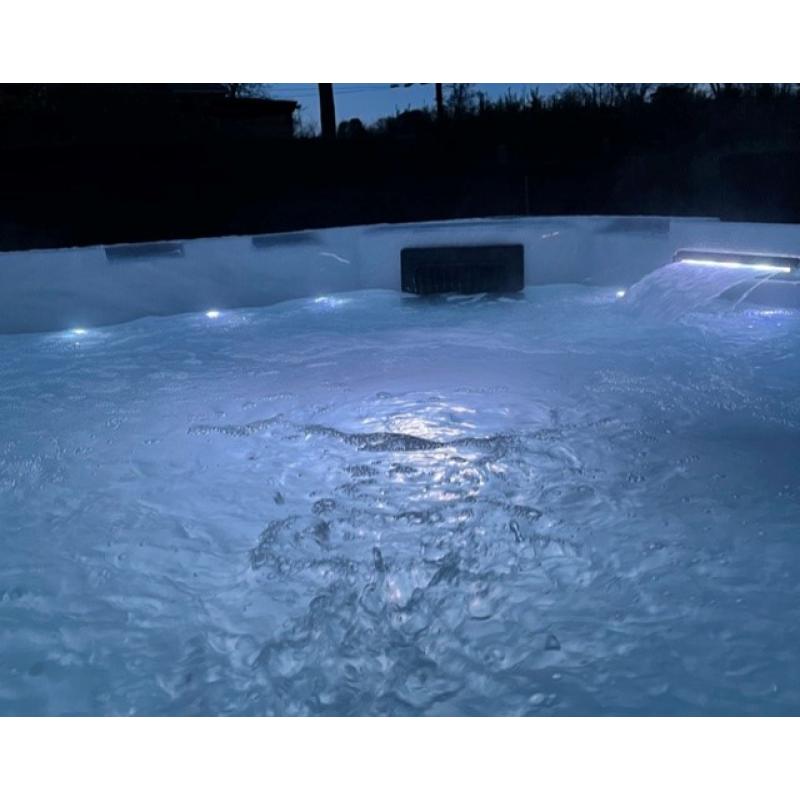 !!! NIEUW !!! Bubbloo jacuzzi 5 personen - rechtstreeks van fabrikant
