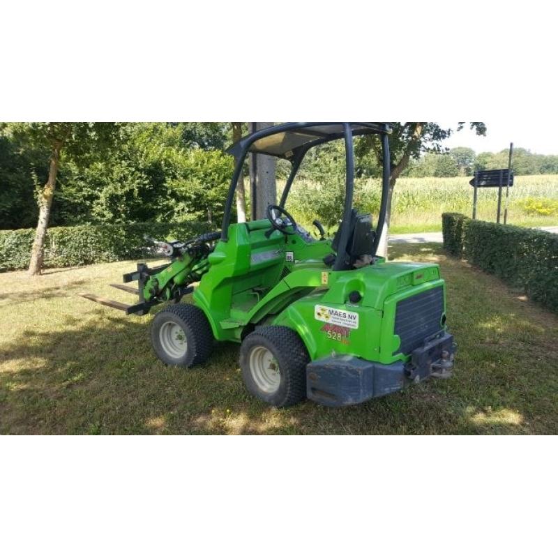 Avant 528 kniklader