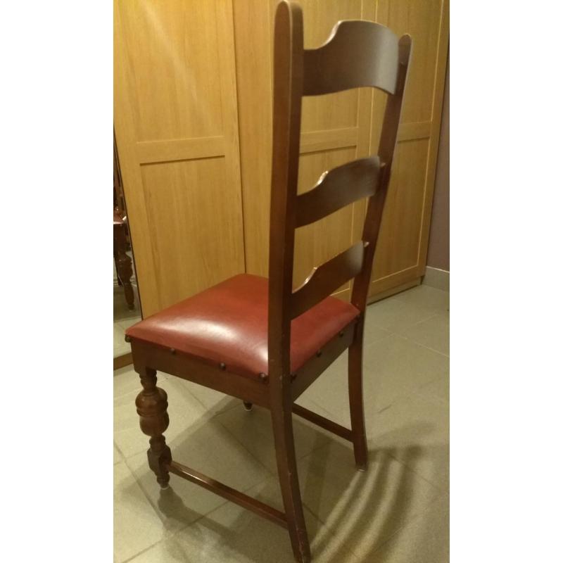 Eetkamerstoelen (zes stuks)