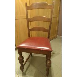 Eetkamerstoelen (zes stuks)