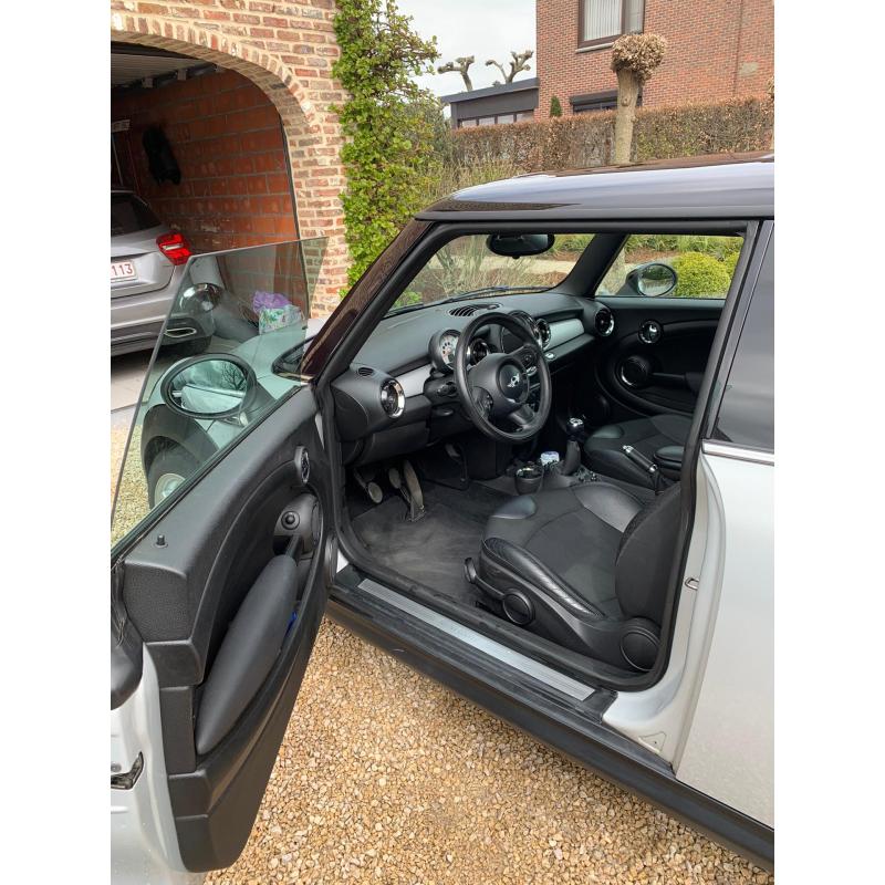 Mini Cooper D/2012/110245km/ongevalvrij/prijs n.o.t.k.