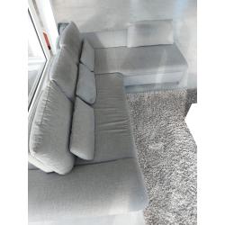 Moderne grijze zetel
