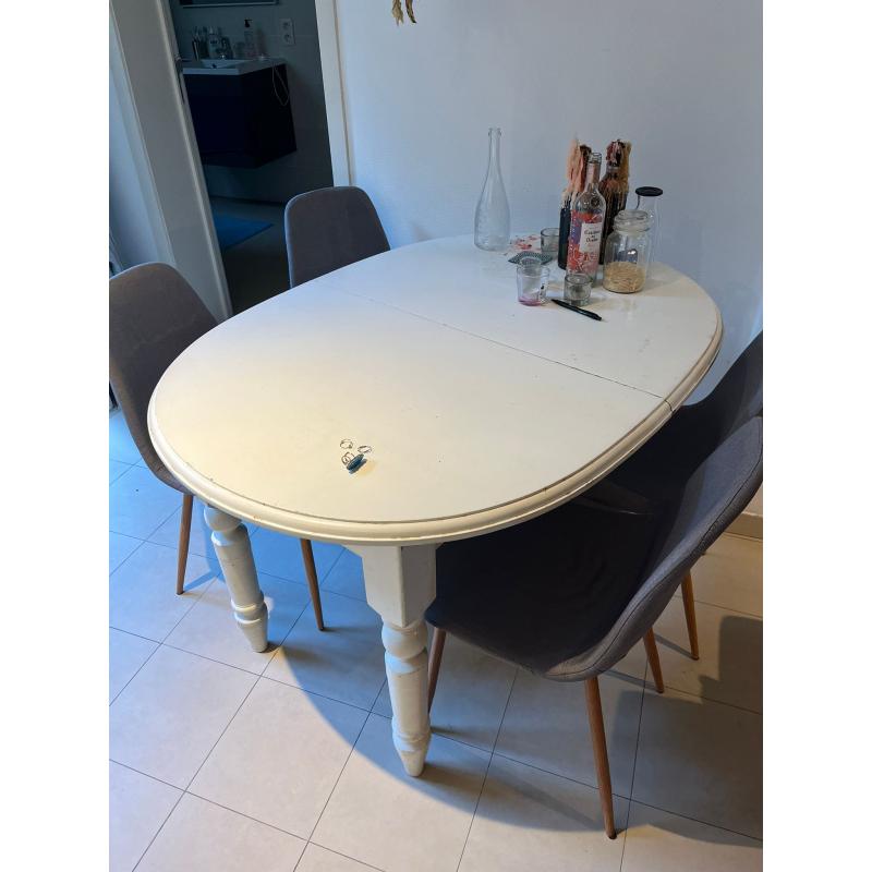 Uitschuifbare eettafel