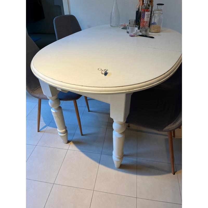 Uitschuifbare eettafel