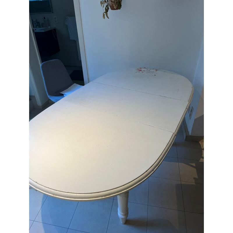 Uitschuifbare eettafel