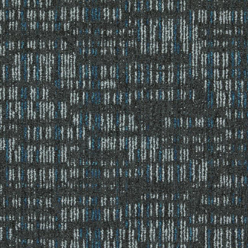 Mooie Works Hype tapijttegels van Interface met kleur accent