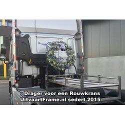 Uitvaart met uw eigen voertuig? UitvaartFrame verhuur, ook in België.