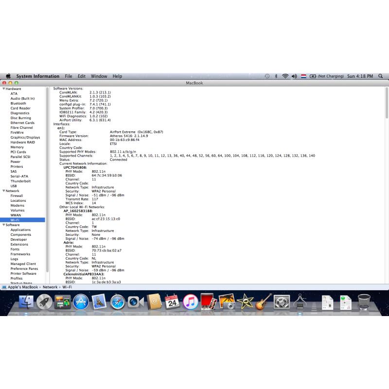 Te Koop een 13 Inch Snelle Zwarte Macbook met 2,16 Ghz met Serienummer W8727625YA4 met draadloos internet en een Stroomadapter en een Goede Accu met 67 Cycl. voor de prijs van € 220.