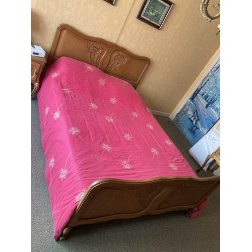 houten bed van 50j oud in goede staat