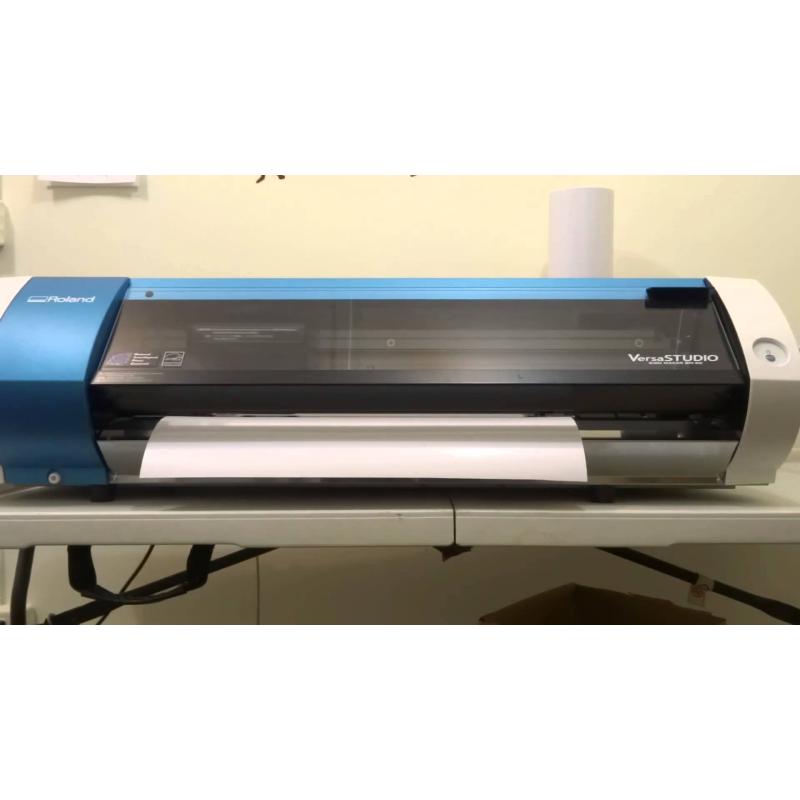 Roland VersaSTUDIO BN-20 Desktop Inkjet Printer/Cutter