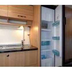 te koop caravan LMC style 490 k en voortent Vercovan