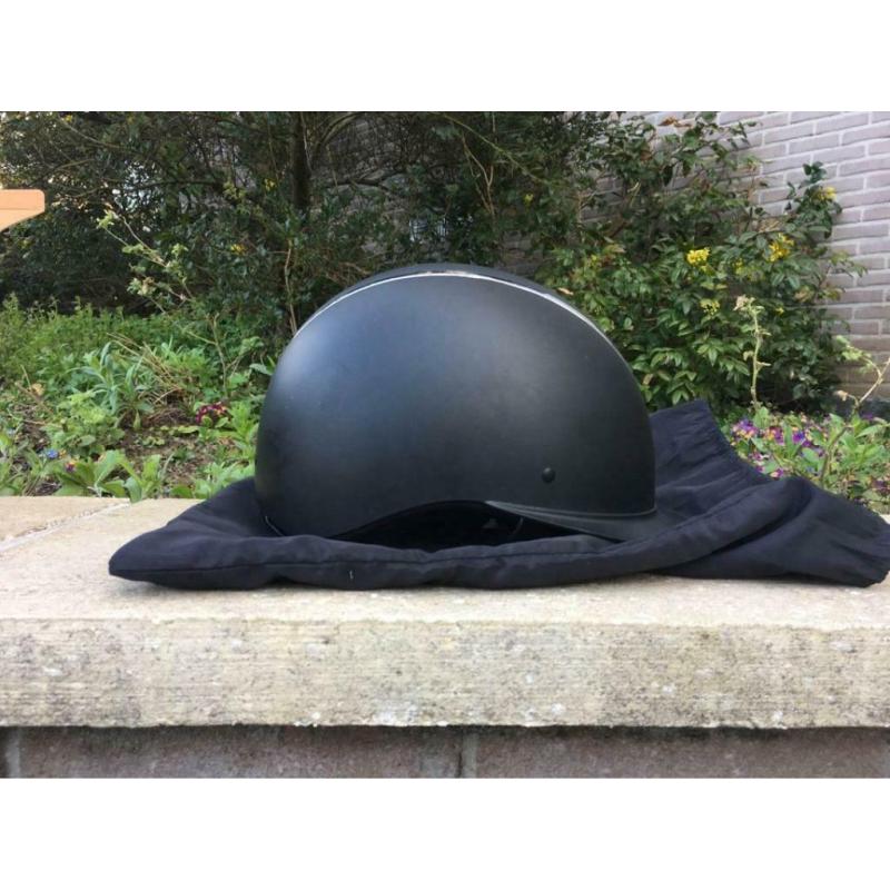 Harry's Horse Cap Royal Matt - Black & Silver - 55-57cm