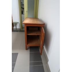 oude dekenkist met zijdeurtje