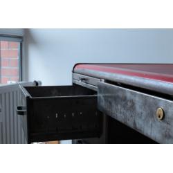 Metalen bureau ca 1930