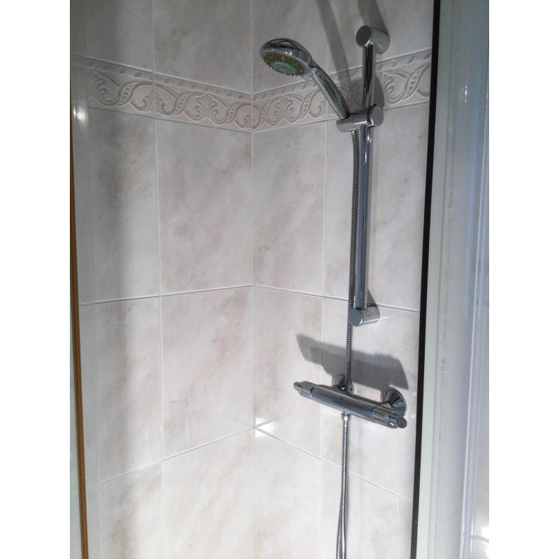 DOUCHE HOEK CABINE