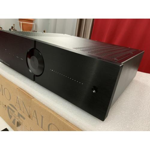 Audio Analoog Bellini-jubileum - 220240v @ 5060 Hz
