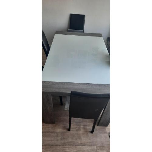 Grote eettafel voor 6 personen