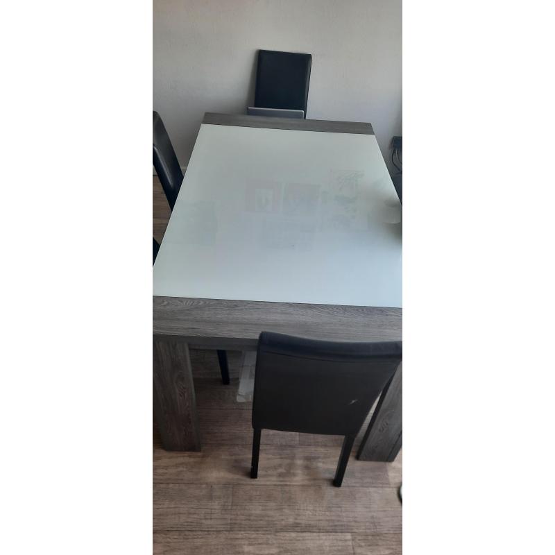 Grote eettafel voor 6 personen