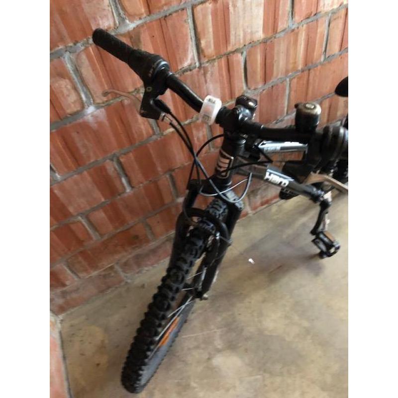 mooie mountainbike voor jongens 7 tot 10 jaar