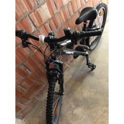 mooie mountainbike voor jongens 7 tot 10 jaar