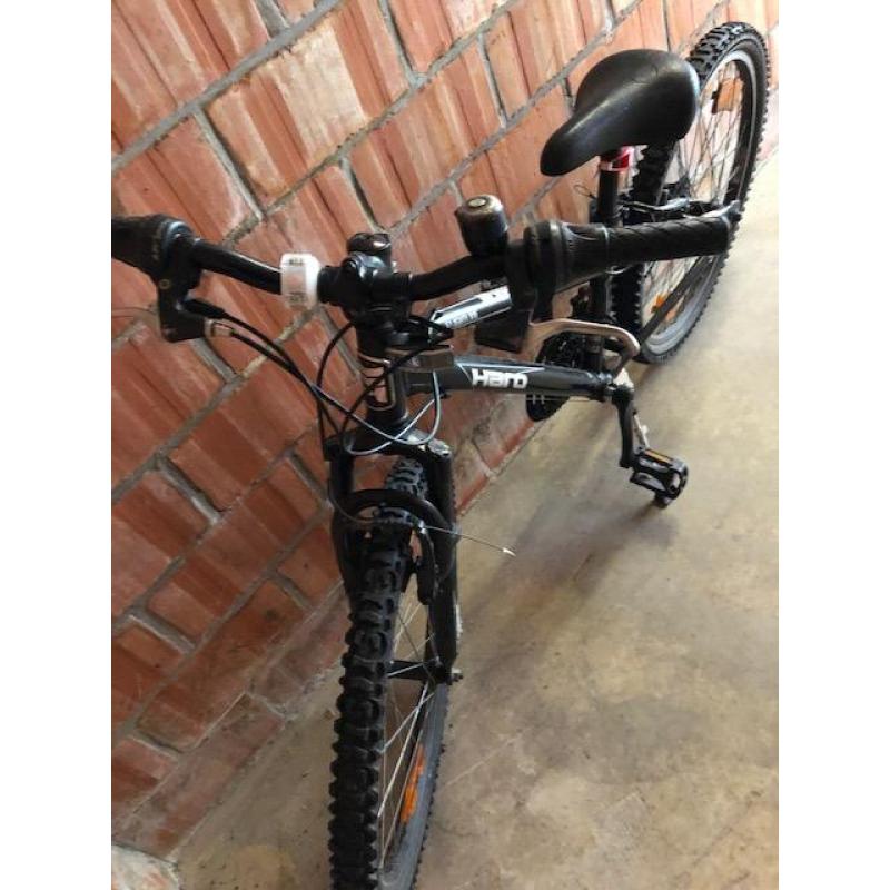 mooie mountainbike voor jongens 7 tot 10 jaar