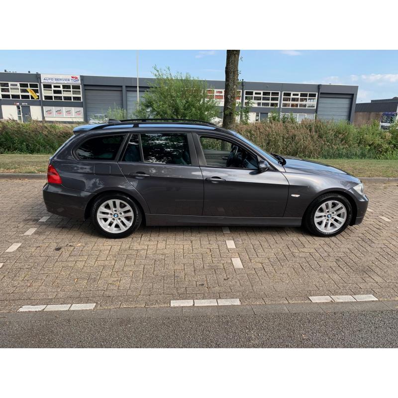 BMW 320D break ''automaat''