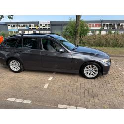 BMW 320D break ''automaat''