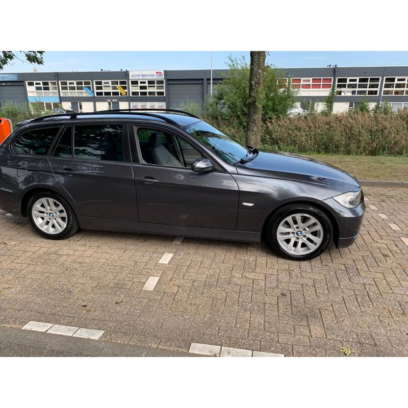 BMW 320D break ''automaat''