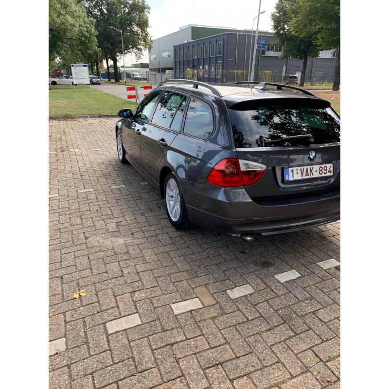 BMW 320D break ''automaat''