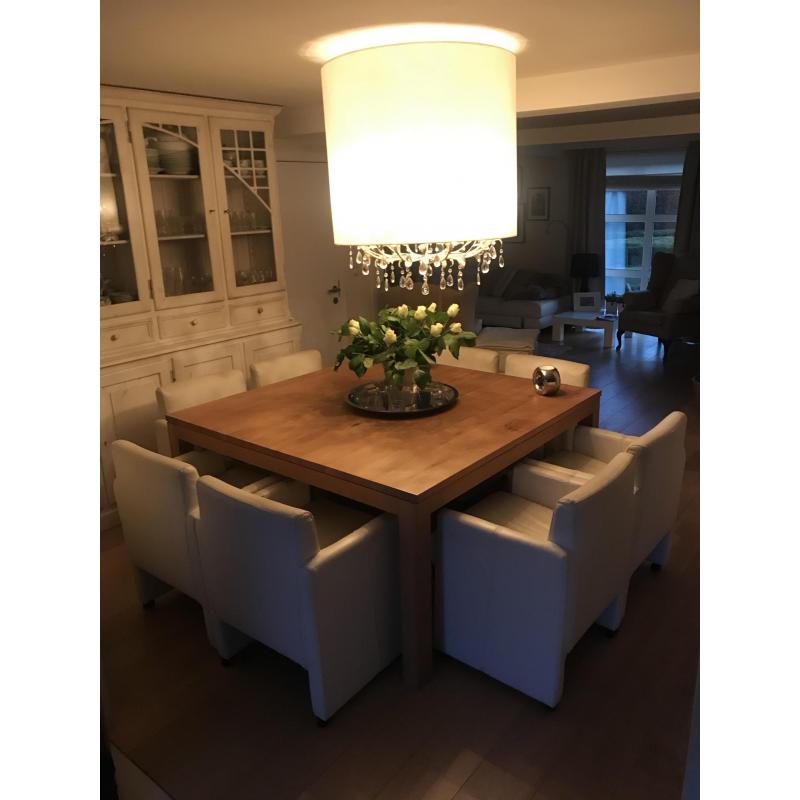 Massieve vierkante teak tafel